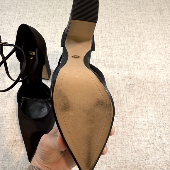 ZARA LIMITED EDITION HEELED PLATFORM SHOES. Satin black. - Picture 4 of 7